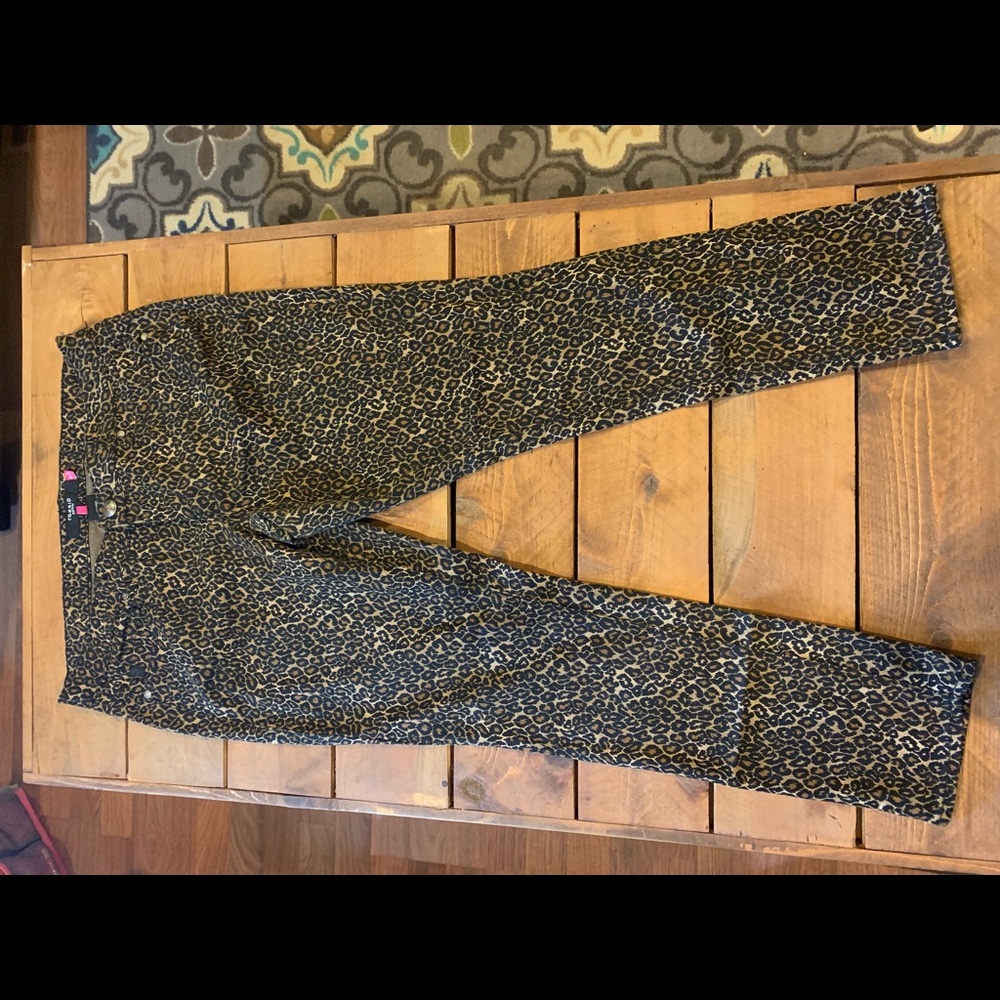 Leopard stretch pants
